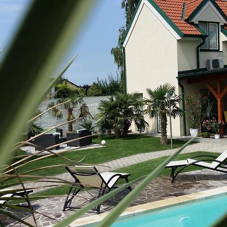 Ferienhaus アペートロン 部屋 写真