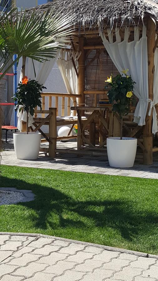 Ferienhaus アペートロン エクステリア 写真